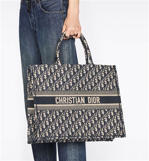 dior tote bag large size|christian dior book tote 2021.